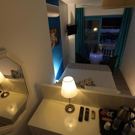 Larimar Hotel Çeşme Exteriör bild